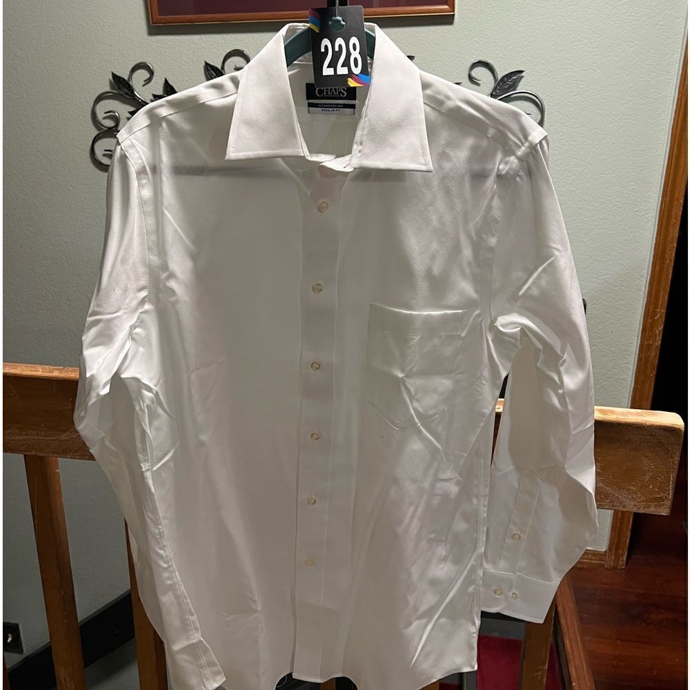 Brand New Men’s No Iron Classic Fit White Dress Shirt #228